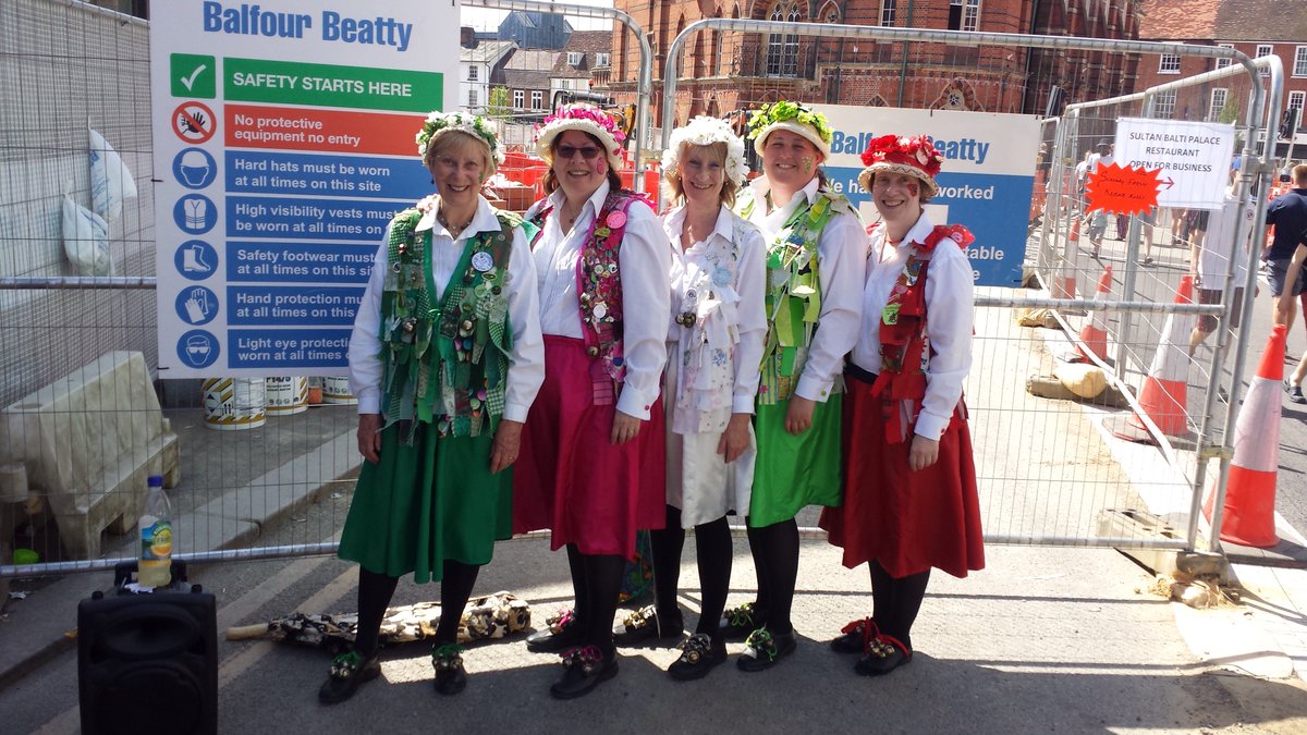 Shinfield_Sham's tweet photo. Shinfield Shambles adding some much needed colour to the building site that is Wokingham, at today's May Fayre. A lovely sunny day, we enjoyed dancing next to the adorable hearing dogs for the deaf. We brought our own safety gear! #woky https://t.co/ytBQlv2Zmh