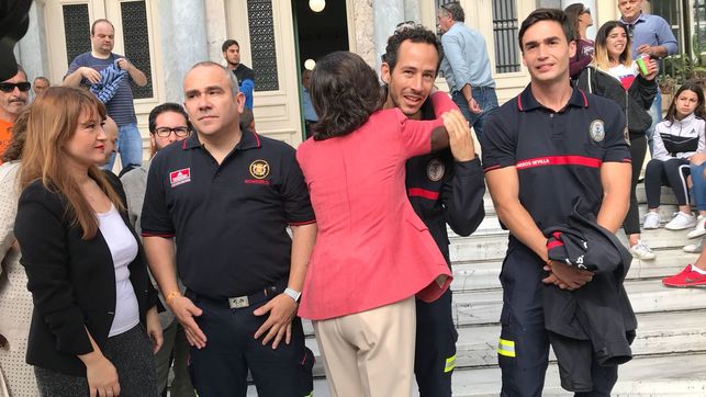 eldiarioes's tweet photo. ÚLTIMA HORA | Libertad sin cargos para los bomberos andaluces acusados por rescatar refugiados en Grecia https://t.co/JkSJCa1wRg https://t.co/qf8HcNPAzh