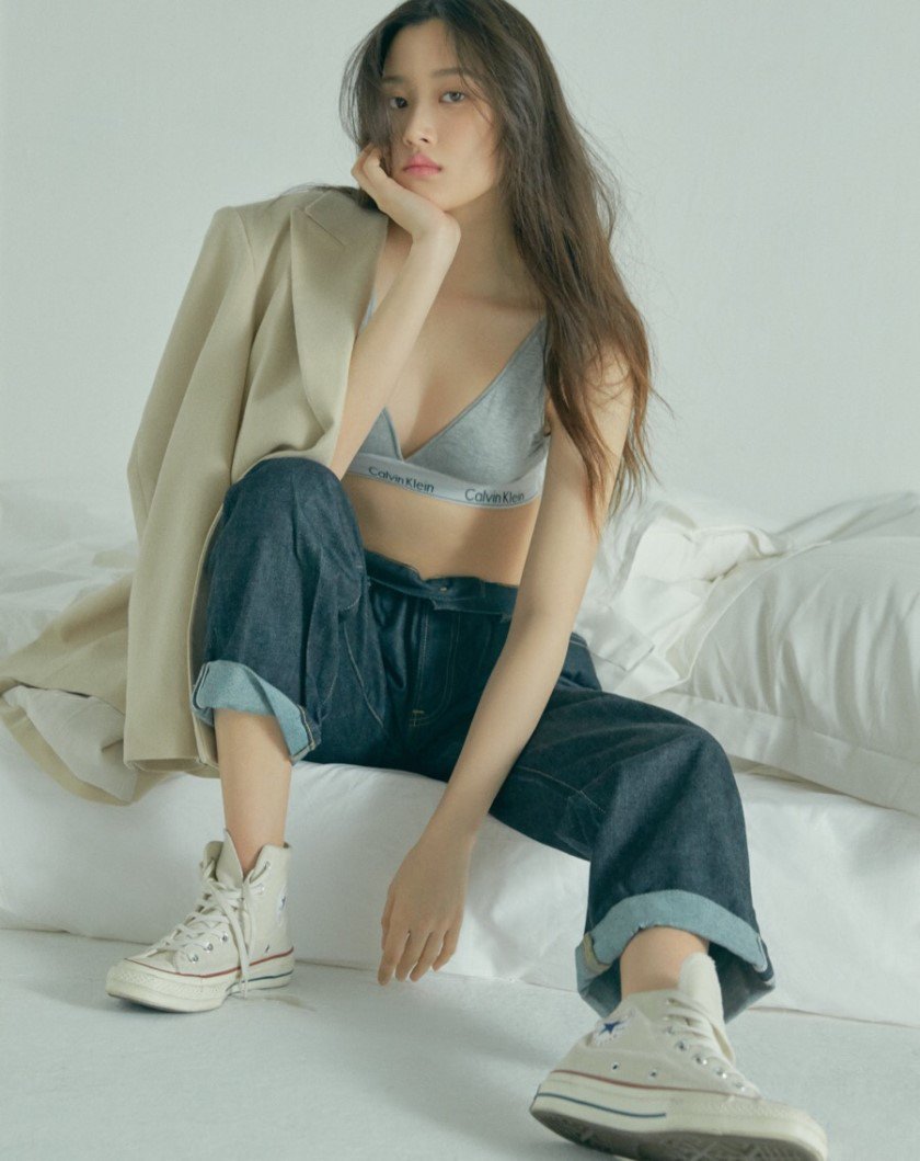 DcmsU8iV4AA2uh5?format=jpg&name=medium