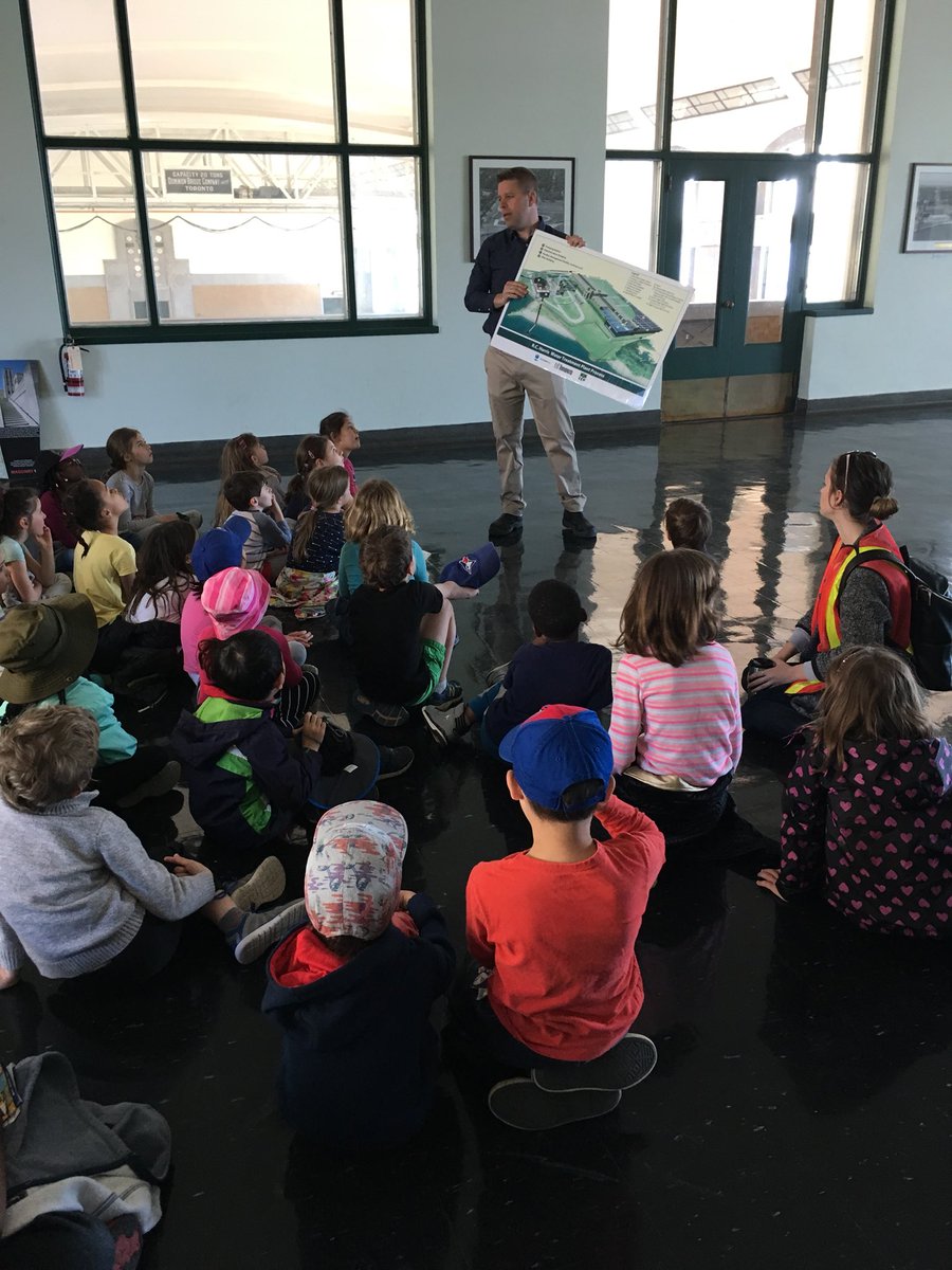 TDSBBlake's tweet photo. Mme O'Sullivan and Mme Clark's grade 1/2 classes are at the City of Toronto's R.C Harris Water Treatment Plant learning about how we get access to clean water. @Ont_ECO @EcoSchoolsTDSB #cleanwaterhere2018 https://t.co/s6uvTQRoxt