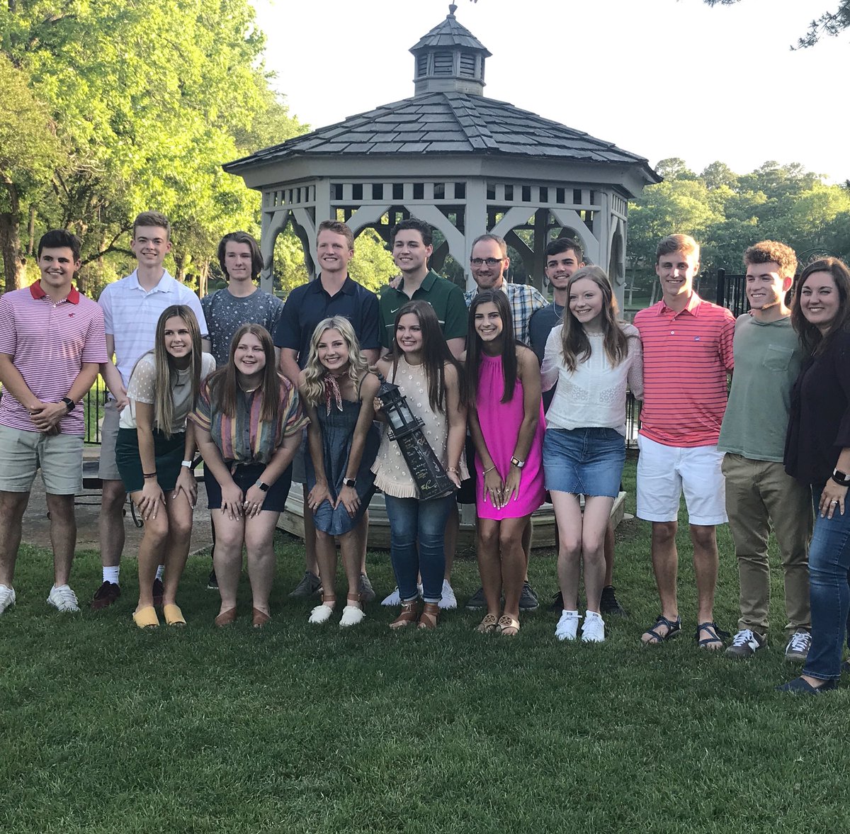 gccarlington's tweet photo. Senior night for the class of 2018
Call your mom ✅
We are grateful for these guys and gals showing up and We pray they keep showing up, working hard in school and working from an already established identity in Christ. #classof2018 #gccstudents #gospelpeople https://t.co/yPNpXmuxIP