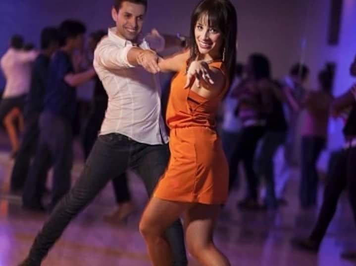 CCSALADIYO's tweet photo. hoy a las 18 hs. vuelve la salsa y otros rirmos al C. C. Saladiyo!
#gratis
#cultura
#ccSaladiyo
#lugano
Los esperamos
@CulturaBarrios
#cultura
#gratis
#ccSaladiyo
#comunaOcho https://t.co/6cbYYyNLoO