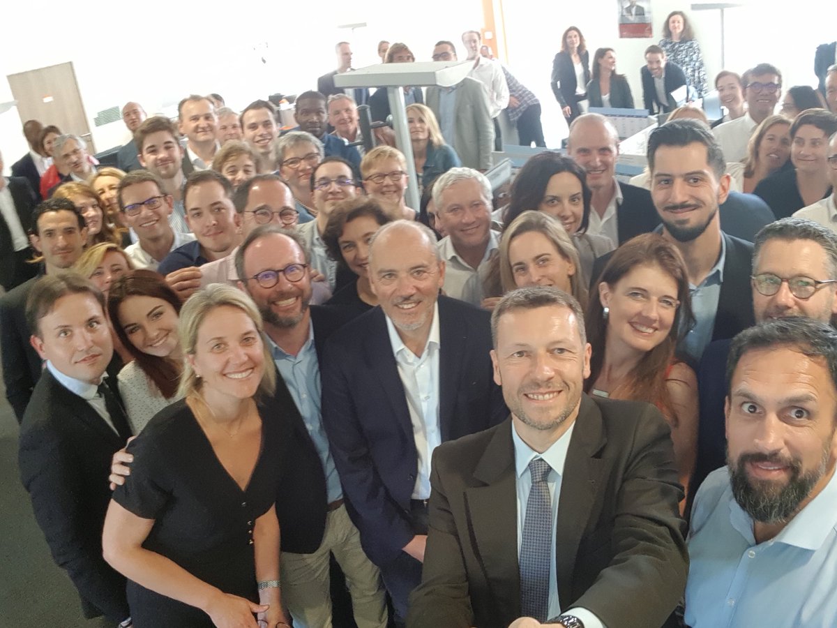 fr_dupont1970's tweet photo. Une belle journée incomparable et de nombreux échanges sur la thématique des clients entreprises avec les salariés de l’Agence Entreprises sud-ouest, @olivierdefosse  et @delmas_nathalie @OrangeNvAquit 
Merci @srichard pour votre écoute et votre disponibilité!
#proudtobeorange https://t.co/O3fqBh58Ef