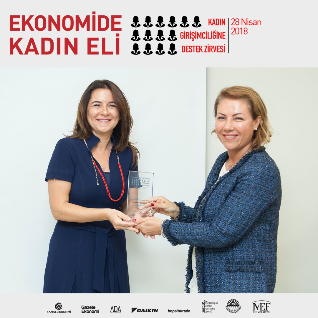 kadinlarzirvesi's tweet photo. "Ekonomide Kadın Eli" ana temasıyla 28 Nisan’da yapılan Kadın Girişimciliğine Destek Zirve'sine desteklerinden dolayı Gayrimenkulde Kadın Liderler Platformu Başkanı (GKLP) Av. Pınar Ersin Kollu'ya Teşekkür ederiz.
#EkonomideKadınEli #CelalToprak #NilinAdası #GKLP #PınarErsinKollu https://t.co/vlb2eyNaKK