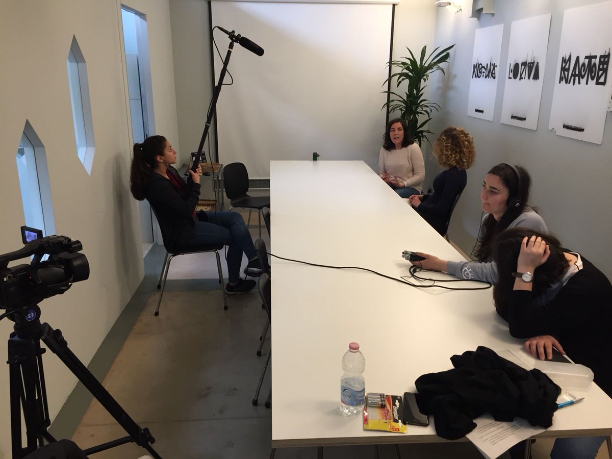 TeicosGroup's tweet photo. Gli studenti di ITSOS Albe Steiner #Milano istituto tecnico a indirizzo comunicazione, venerdì sono stati in #TeicosLab per interviste video e foto sulla realtà di #Teicosgroup e il suo ruolo nel progetto  @CitiesSharing 
Grazie ragazzi! 😍😍😍 https://t.co/xCfdFNv836