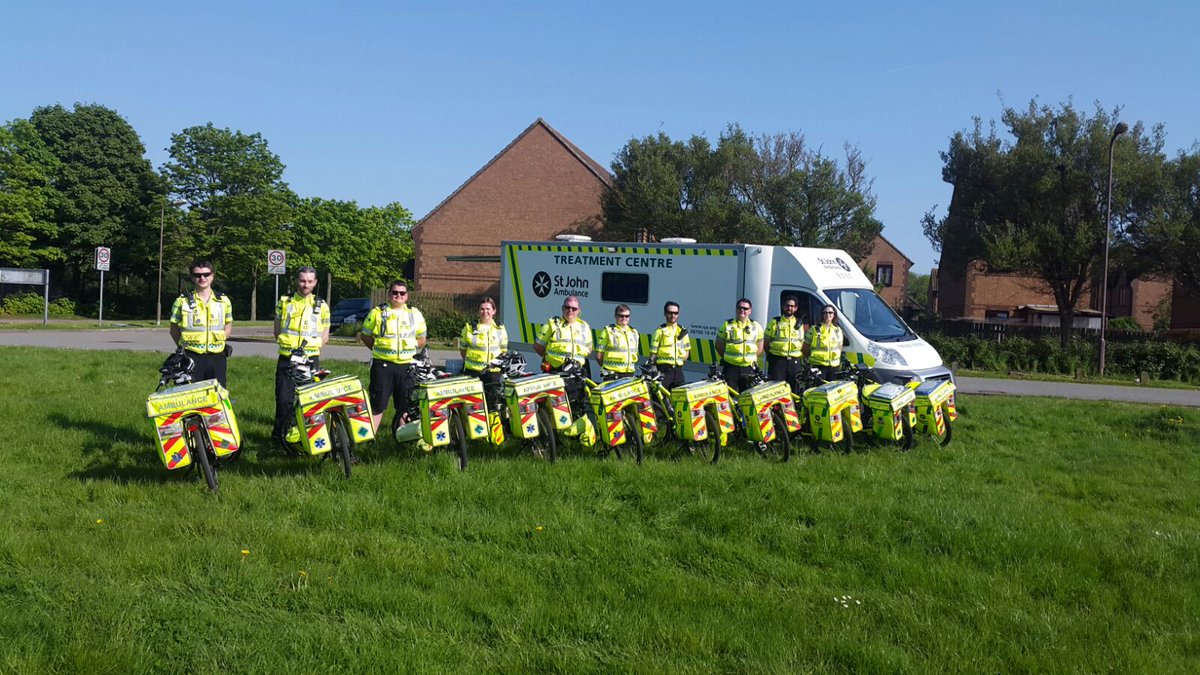 ThomasJPaddock's tweet photo. Discovering another #LongLostPassion today; everything I love about being a #Paramedic combined with everything I love about being a #johnner combined with everything I love about #cycling. Really enjoying myself; definitely a #mywellbeingmay day. #mysjaday #MKMarathon https://t.co/Mm9ZxdFPpe