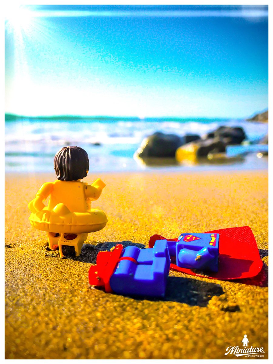 When it’s the hottest ever May bank holiday ☀️... @lego_bb @LEGO_Group #bankholidaysunshine