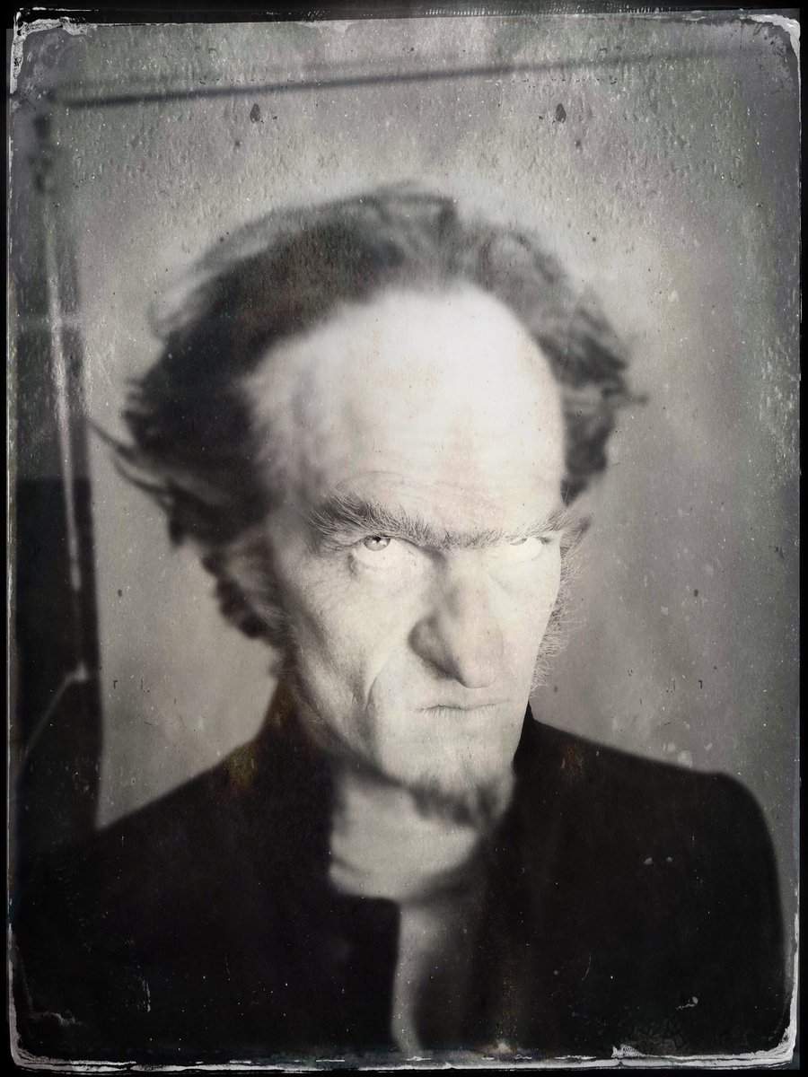 ActuallyNPH's tweet photo. Can’t believe that tomorrow is my last day as Count Olaf. For over two years I’ve gotten to play in the most creative, visual, challenging, fantastical sandbox of my career. I’m super proud, and will miss it greatly. @Unfortunate https://t.co/m8WnA8zPRm