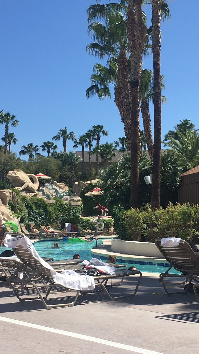 triggermarkham's tweet image. Bank holiday at the beach!