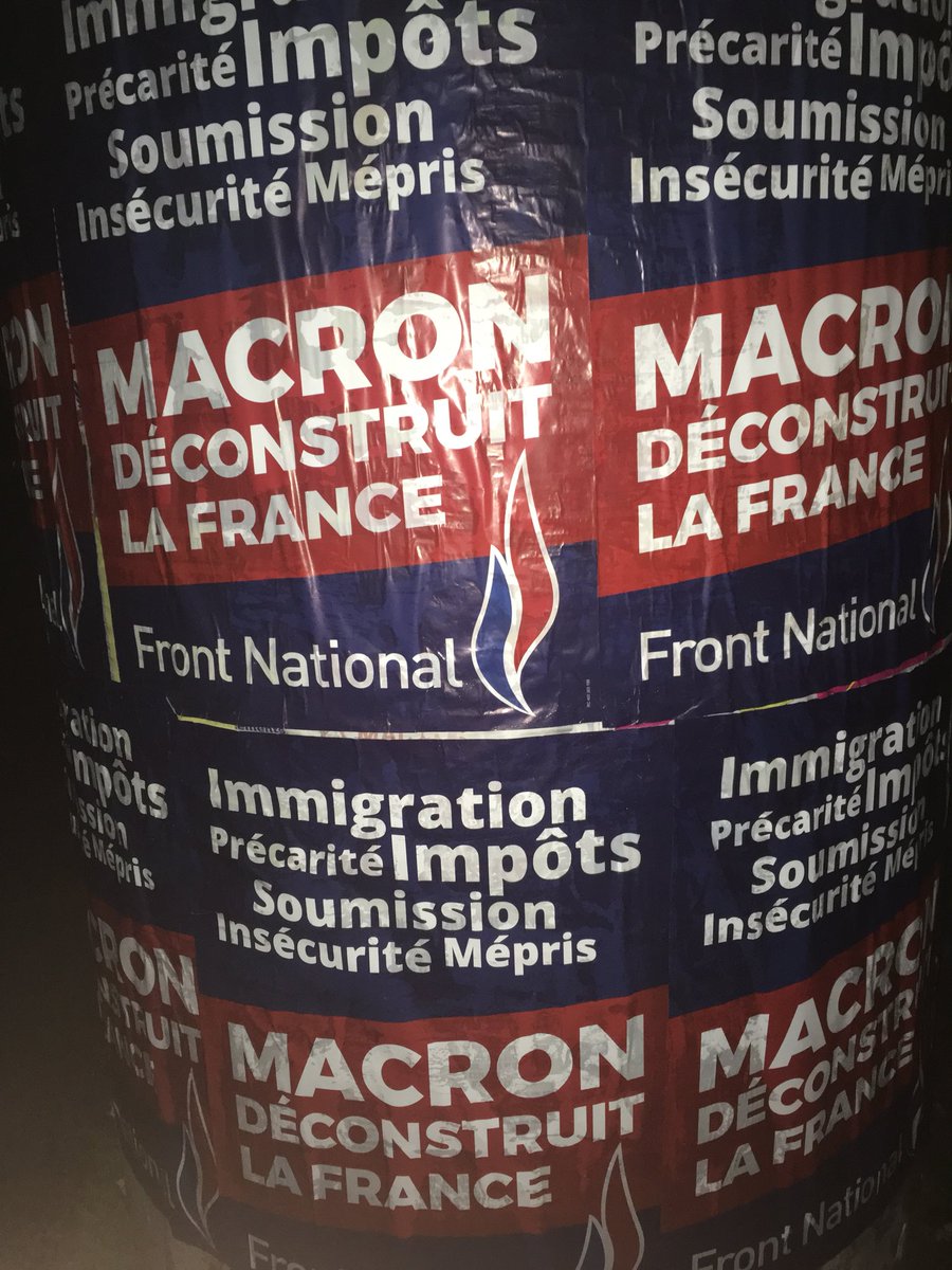 AymericDurox's tweet photo. Bonne cession collage sur #Nangis et les environs. Le #FN77 toujours sur le pont ! 🇫🇷 https://t.co/KilQOOhcaV