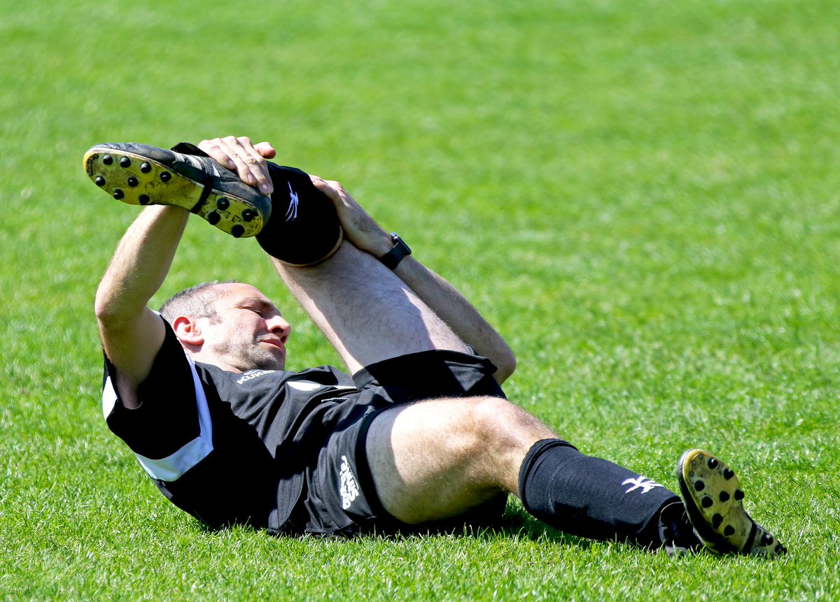 <a href="/WesBrown24/">Wes Brown</a> and <a href="/reecedouglas1/">Reece Douglas</a> look on in horror as <a href="/jamhoot/">james hooton</a> shows them one of the new yoga warm-up exercises...whilst <a href="/djillings/">Daniel Jillings</a> at least attempts to get in the spirit of things! 😁 <a href="/OUAS_CharityFC/">Sidley Charity FC</a> <a href="/LSFCvsOUASFC/">Once Upon A Smile FC v Leverton FC</a> <a href="/LevertonSFC/">Leverton SFC ⚽️</a>