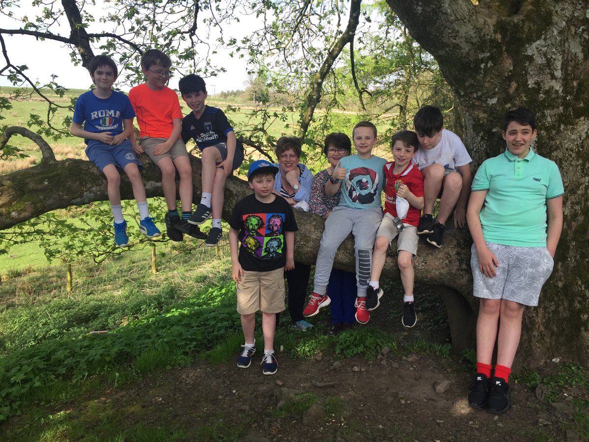 PalestrinaChoir's tweet photo. Latin Club Chorister outing to Newcastle to visit Vindolanda and Hadrian’s Wall. A fabulous day in every way #VindolandaTrust #Newcastle #Latin @BlanaidMurphy @Germainecarlos1 https://t.co/R8Yb33g5ji