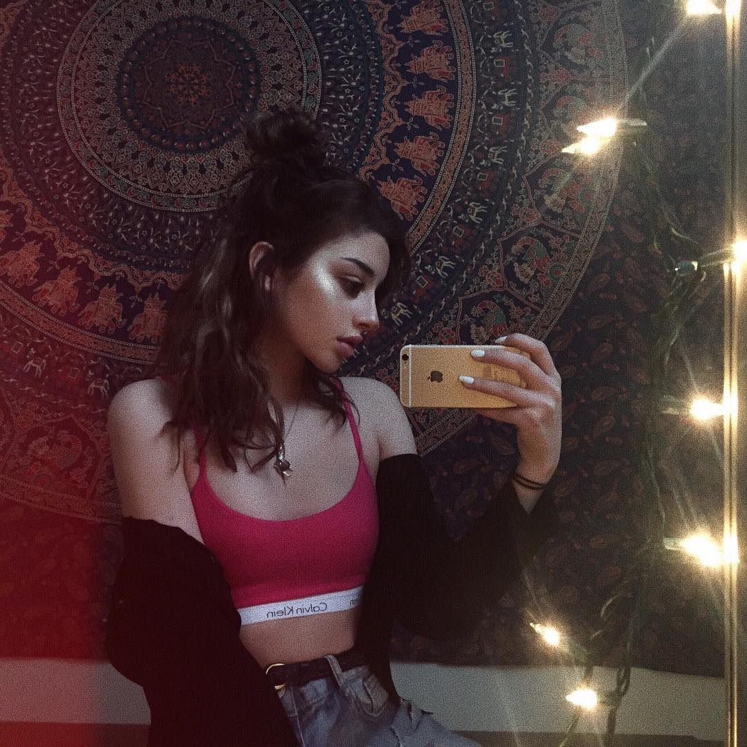 Help me, its like the walls are caving in