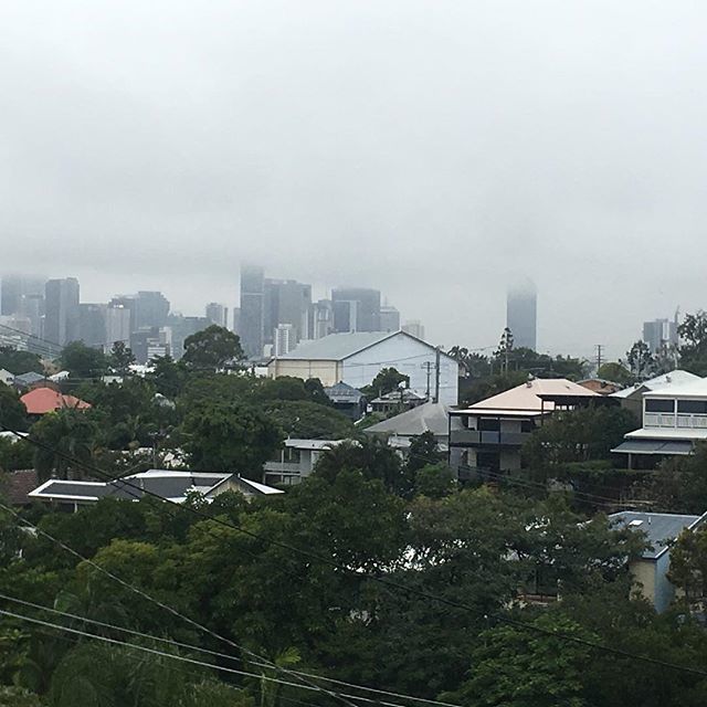 SoNotDilmah's tweet photo. Loving the burbs! #bnelife #australia #australiagram #letsgosomewhere #instagood #photography #australia_shotz #instagood #seeaustralia  #thisisliving #worldcaptures #rain #rainraingoaway https://t.co/lEzKv3wEwW https://t.co/w4C5on9oFW