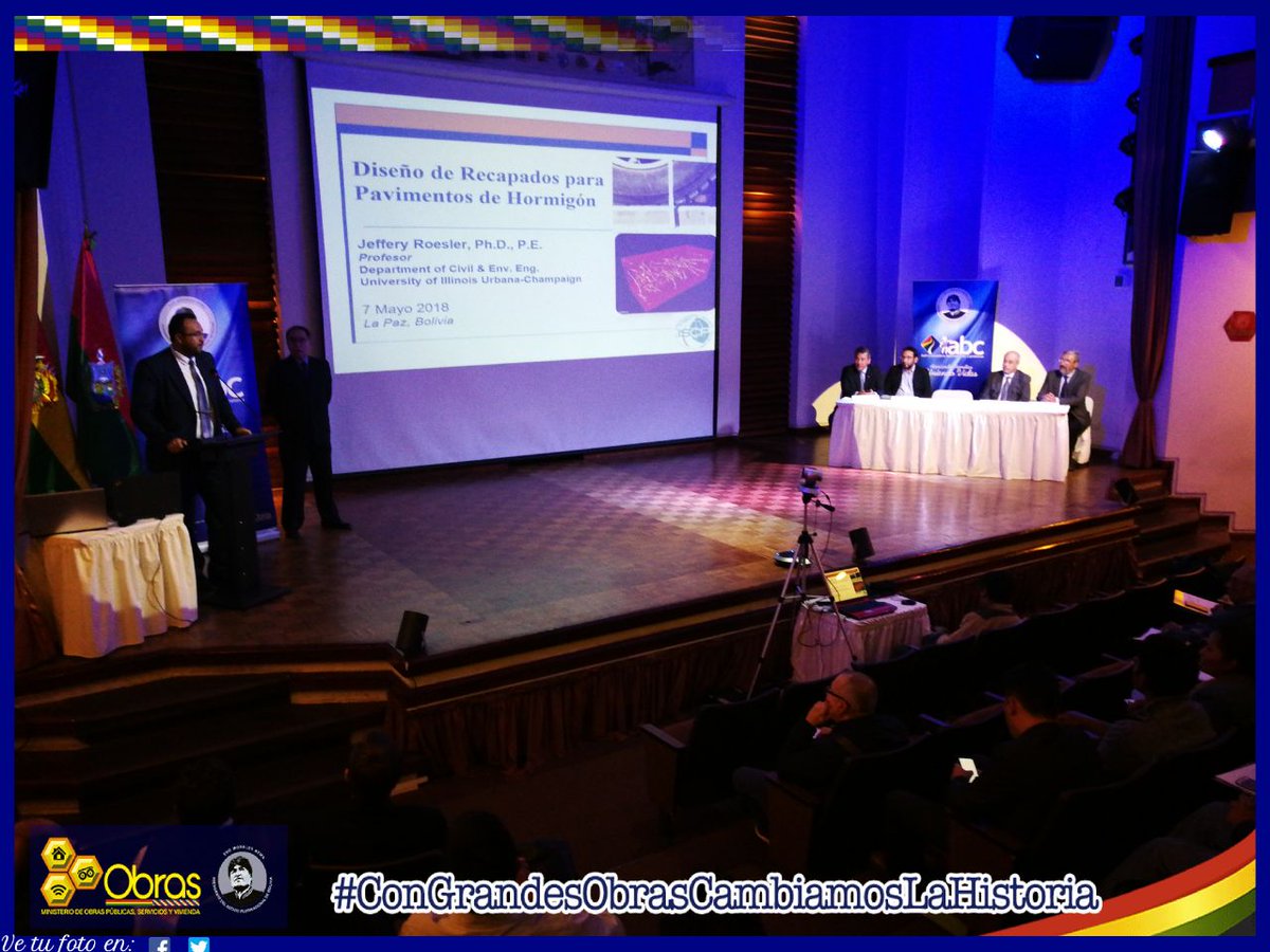 #Ahora Ministro @miltonclarosh “Uno de los pilares que tenemos en la Agenda Patriótica es la liberación científica tecnológica que tiene que ver con ampliar nuestros conocimientos más allá de lo que sabemos y la única forma de hacerlo es construyendo país, construyendo obras".