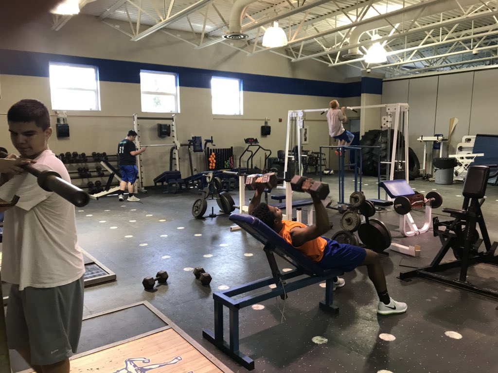 ReadyHoops's tweet image. Love how these Silver Knights are building the right way! We will Keep working! #Team59 #ReadyHoops