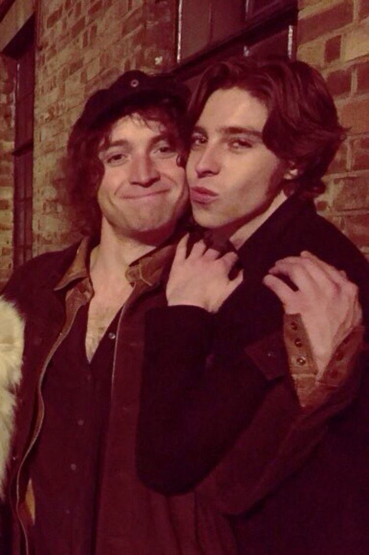 lowqualityvan's tweet photo. catfish and the bottlemen's official groupie™ https://t.co/rfqgkBcSoe