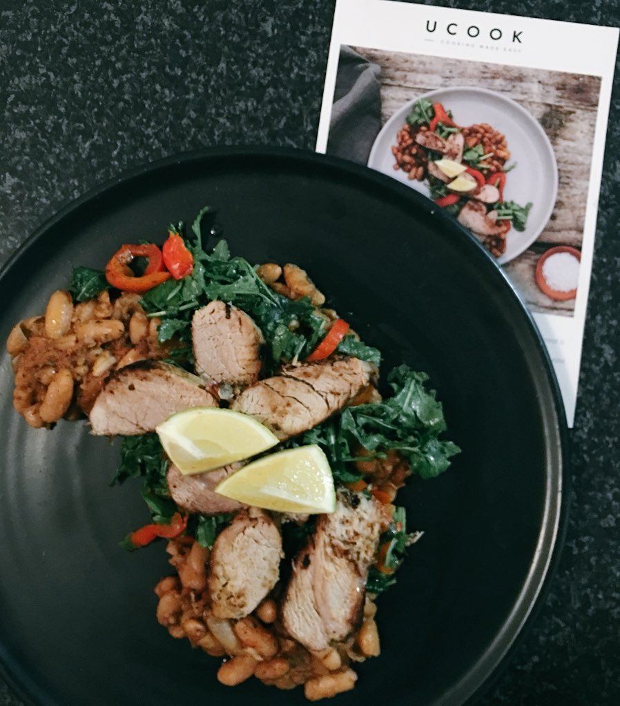 MRLEEFRASER's tweet photo. Dinner is served. Chilli Pork & Beans with this weeks first meal from @UCOOKSA Get 30% off with my code: leefraser #ucook #ucooksa https://t.co/Vh66BdBM2L