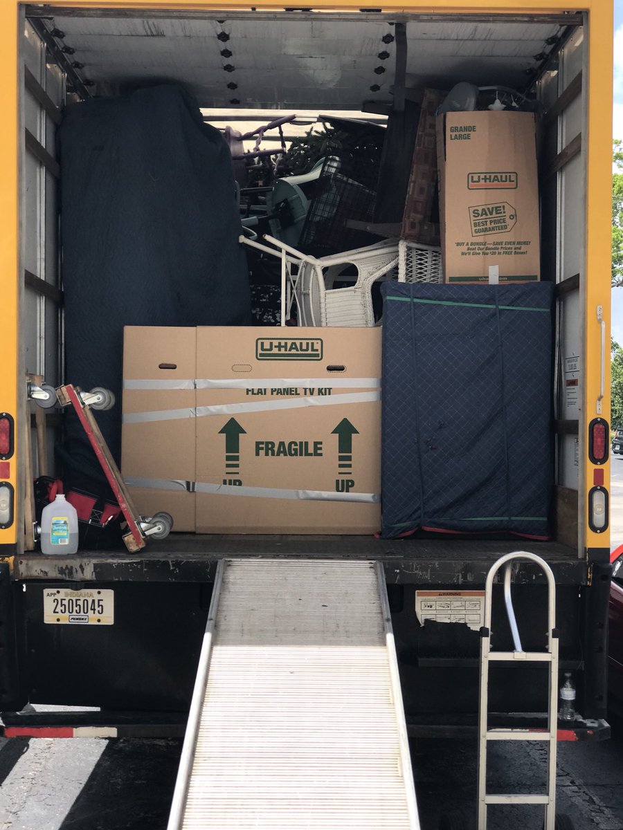 Moves_Alot's tweet photo. #movers #movingcompanies #longdistancemovers #longdistancemoving #carhauling #PODS https://t.co/TcC1lfNnfA