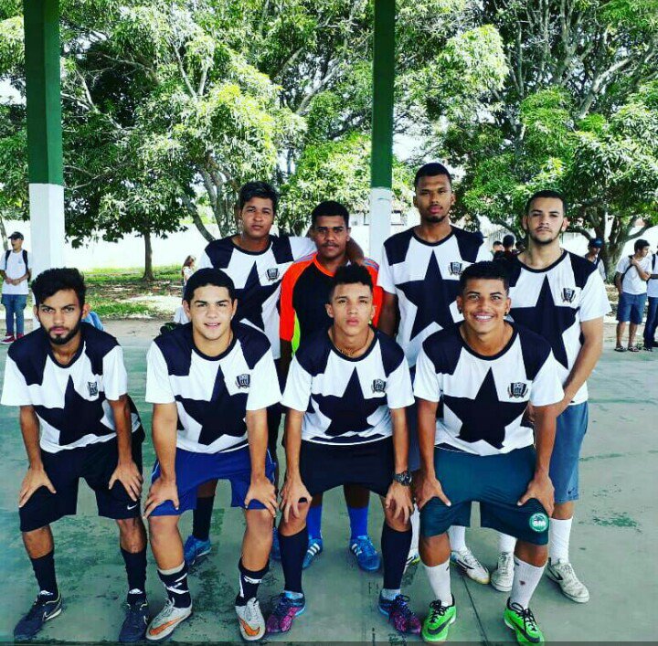 LuizaoReid's tweet photo. PARABÉNS PELA VITÓRIA DA TURMA 2001!! VOCÊS MERECERAM!! ❤️ https://t.co/zxaQe0Tlvk