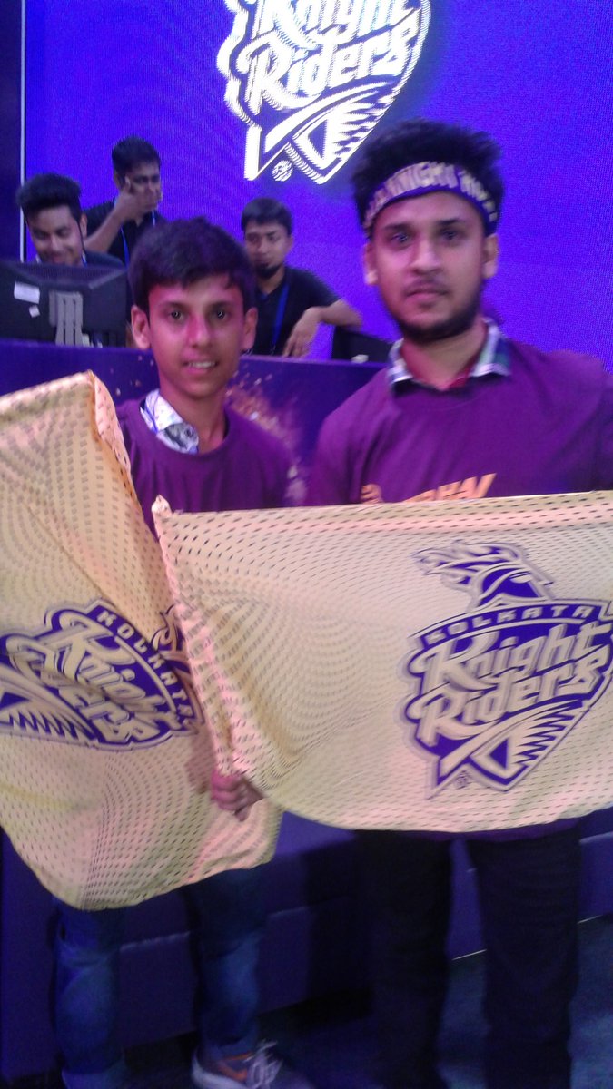 imemyselfIndr11's tweet photo. @KKRiders #KKRHaiTaiyaar ❤😊 #KorboLorboJeetboRe .#Knights https://t.co/LN8mPCnv3s