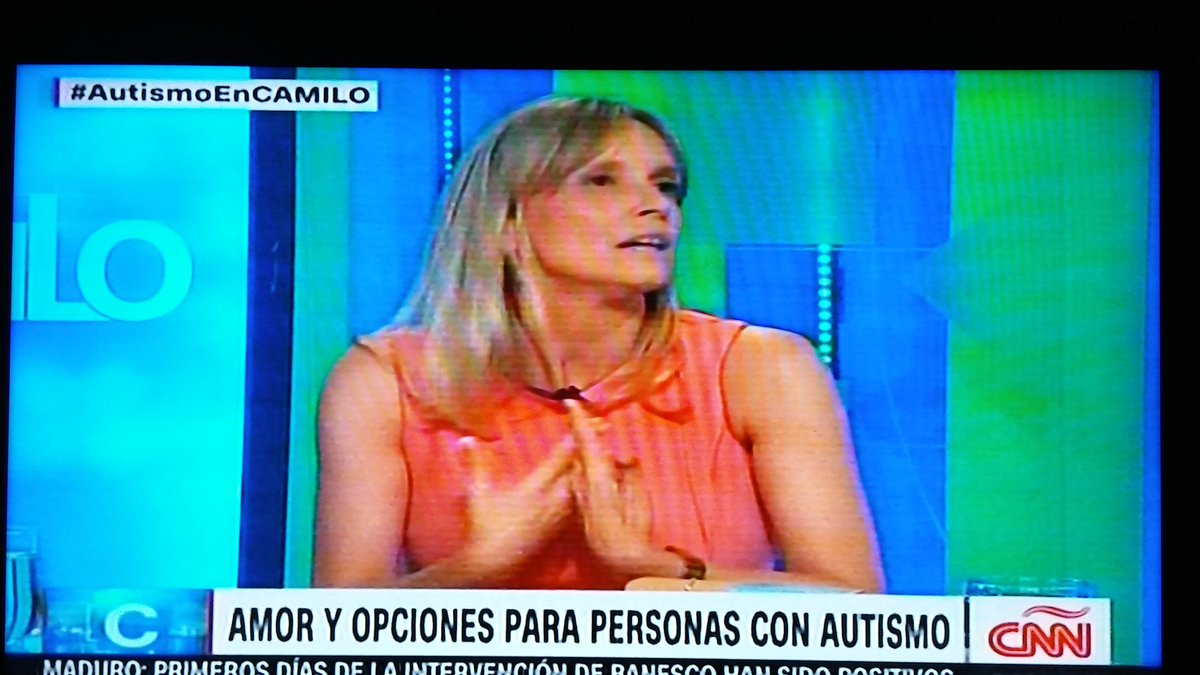 ceci_romero12's tweet image. Ella: es crack! @MiamiIsKind Gracias @camilocnn