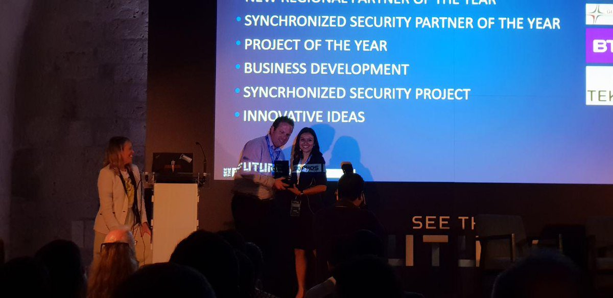 Tekpyme's tweet image. Un placer para todo el equipo que formamos @Tekpyme de recibirde @SophosIberia el premio &quot;Business Development&quot; en #SophosPC Un orgullo estar al lado de estos grandes Partners y recoger nuevamente un premio de este fabricante que tanto ayuda a nuestros clientes en #Ciberseguridad