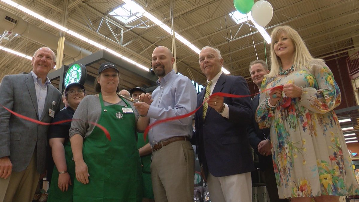 FoodCity's tweet photo. Hello Johnson City, TN! Our full service @Starbucks is now open at our North State of Franklin Rd. store! Sip while you shop or relax in The Loft, our new social area! #Starbucks #TheLoft #FoodCity #JohnsonCity https://t.co/81iLft9FR5