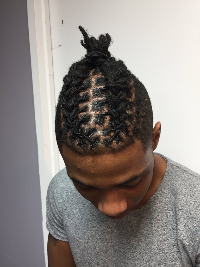 Slayed_ByTee's tweet photo. Bringing that heat 🔥 DREAD RETWIST AND STYLE 
.
.
BOOK NOW ONLINE ..COME GET THIS WORK ❗️❗️ #houstonhairstylist #houstonstylist #DreadRetwist #DREADHEAD #COMEGETSLAYED #SLAYEDBYTEE #braidstyles #boxbraids https://t.co/U6HNFgzif6