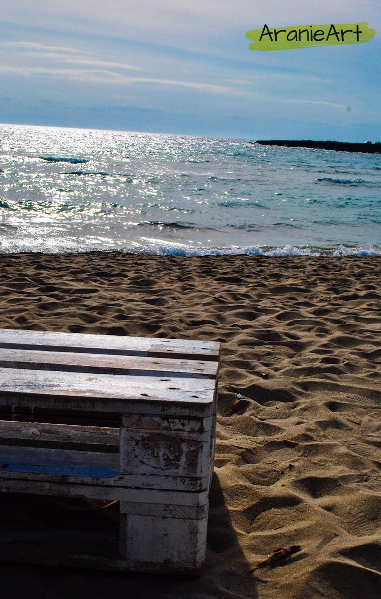 AranieArt's tweet photo. Dopo un' intensa giornata di #studio 📚, un po' di #relax è quello che ci vuole! 🌅🌊
#mare #sea #salento #marinadipulsano #taranto #tarantophoto #study #hardstudy #picoftheday #university #lecceuniversitystudentslifestyle #tarantomare #panchina #panchinasullaspiaggia #sabbia https://t.co/C6ybFfTZRl