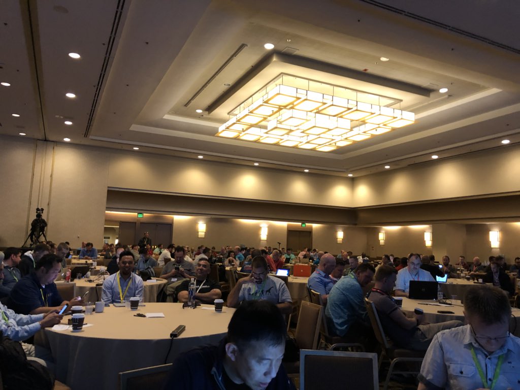 josearvelo's tweet photo. Great turnout at TechEdge! #CSSTechEdgeGeek #citrixsynergy https://t.co/Z89CmRE2GG