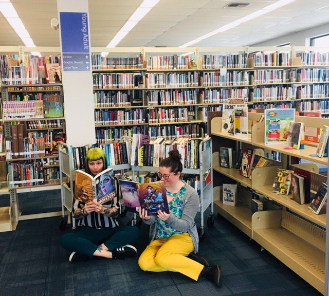 Suffolk Public Library Young Adult Readers Delighted to Discover New Reads yalsa.ala.org/blog/2018/05/0…