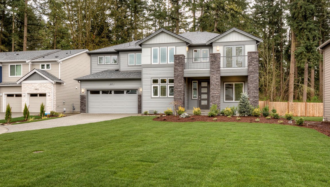 Unforgettable curbside presence. #DiscoverYourNewHome fal.cn/4eoU