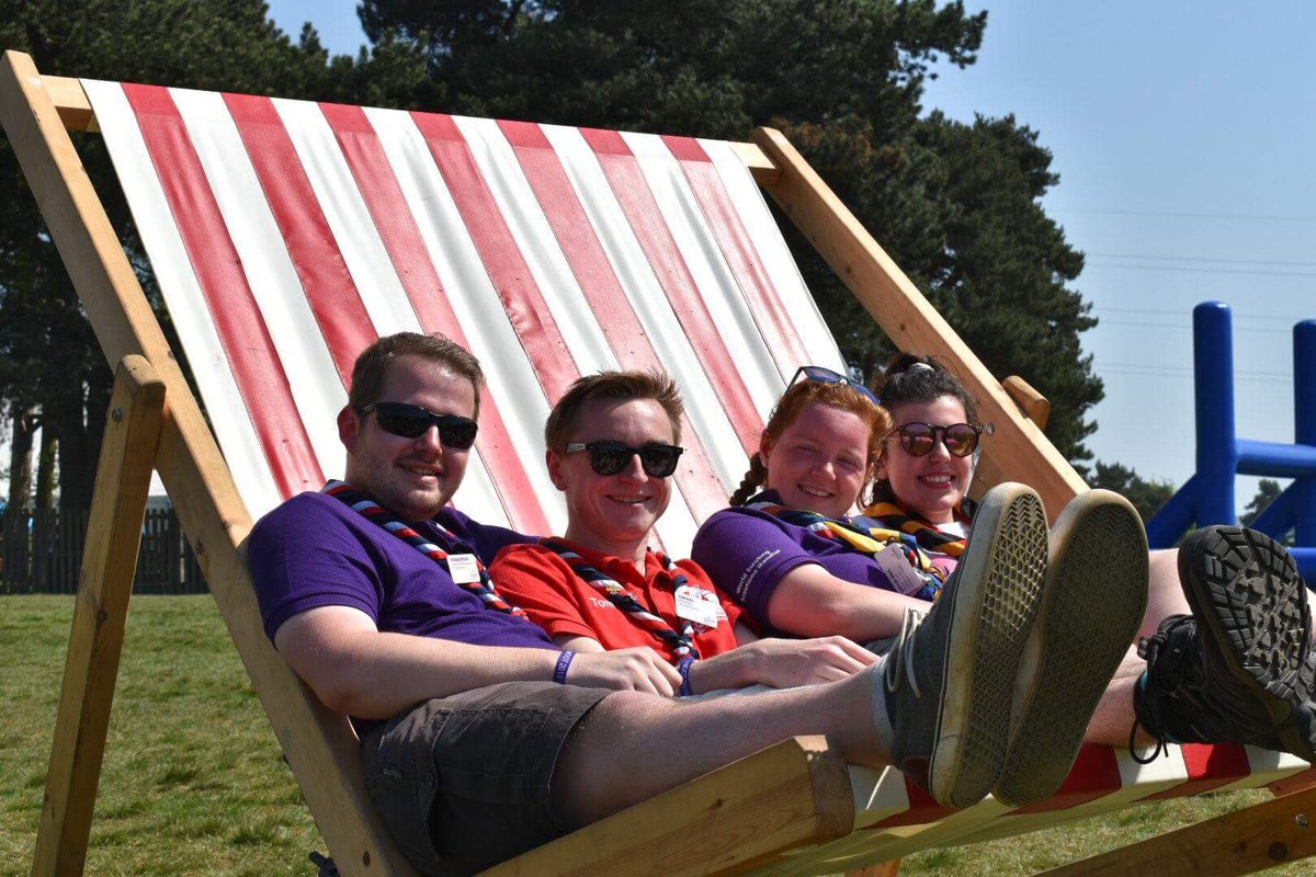 Lauren_JN_'s tweet photo. Great weekend at @NottsMegaMoot with this fantastic team ⚜️ #iscout https://t.co/pKDzF1ds0r