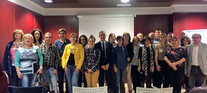joancmarch's tweet photo. @Jcarlosigeno @HUMANIZALAUCI @MDiazFuentes @PauMatalap @jmvelascob @nurseinproject @ojedathies @uciero @goroji @FlorentAmion @pilar_diz @natinares @innovaHICU @InnovaHUCI @FundSJDInvest @SanJuandeDios_ Y nosotros hacemos taller de inicio de la Escuela de Pacientes en #Tenerife los días 10 y 11 de mayo. El movimiento de pacientes activos avanza por toda España: semana pasada #Murcia con @esaludmurcia y #2jpactib de #Balears @pacientactiuib. En junio, encuentro CCAA en #Donosti https://t.co/MzdRYAaoJ2