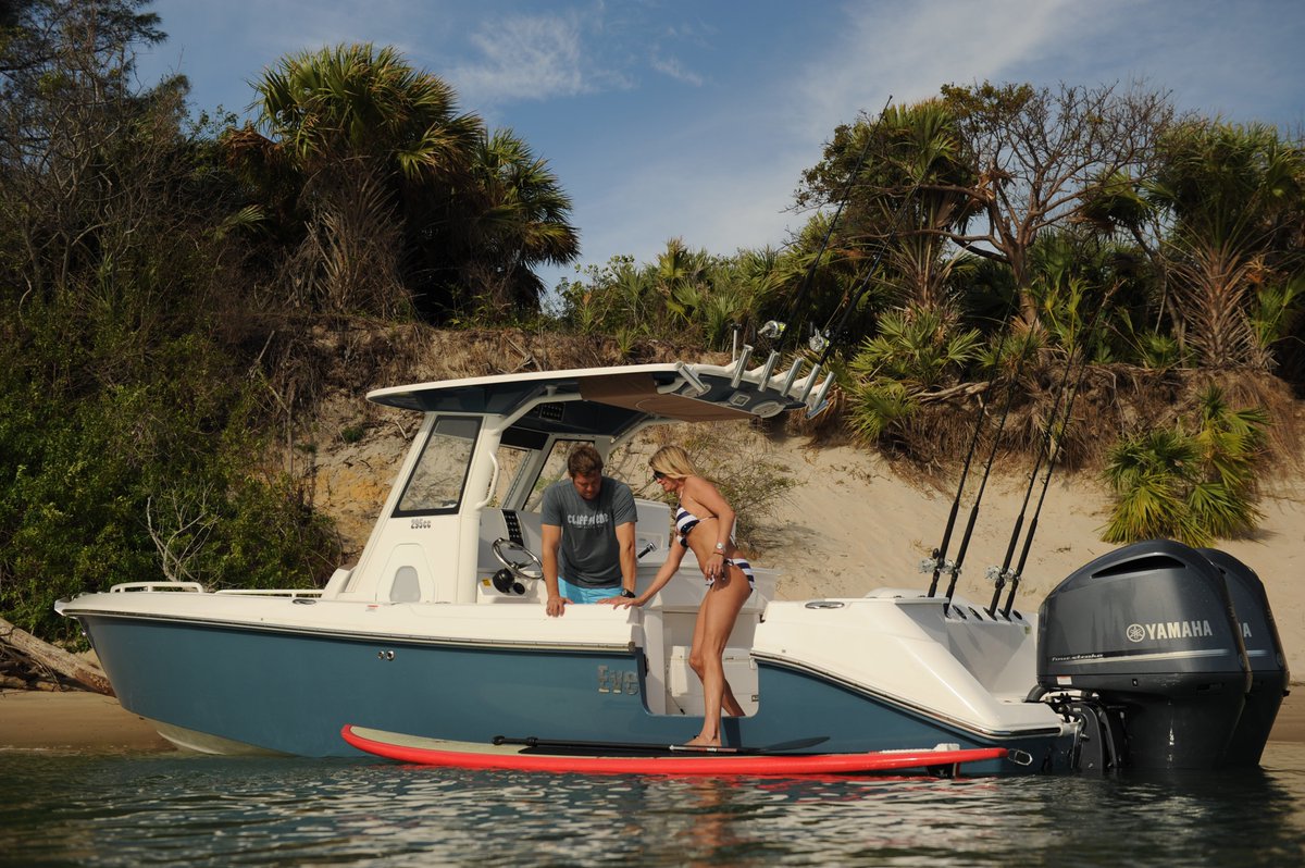 EvergladesBoats's tweet photo. The #295cc - #MondayMotivation powered by twin @YamahaOutboards.
#EvergladesBoats #ReflectsYou #luxurylifestyle #watersports #centerconsoles #MondayBlues @GarminMarine @JLAudioMarine https://t.co/0lCdBfMobz
