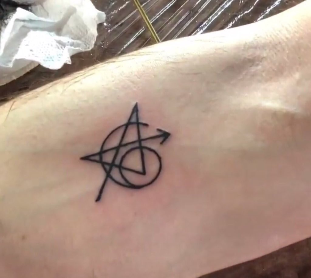 татуировка роберта дауни мстители. роберт дауни младший тату. токийские мстители тату на руке. токийские мстители тату на руке. тату дорокен токийские мстители.