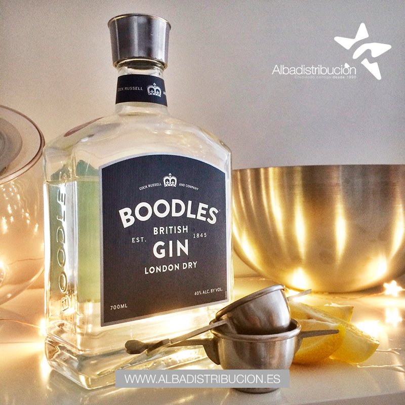 La ginebra Boodles es de origen británico. Su nombre, Boodles, es un reconocimiento a uno de los clubs de caballeros más famosos de Londres en el 1762. 

Está libre de ingredientes aromáticos, perfecta para cócteles con frutas y hierbas.

albadistribucion.es/ginebra/14-gin…