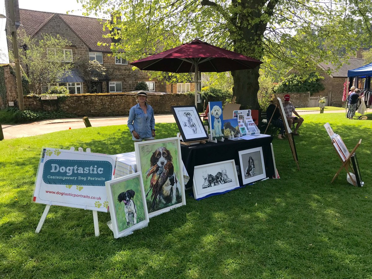 dogtasticart's tweet photo. Given a wonderful shady spot to display my #dogtasticportraits at #HorntonMayFair this pm. Met some great people and some wonderful woofs!! Great fun and hopefully more paintings to do. https://t.co/0Xk3AqKwrn