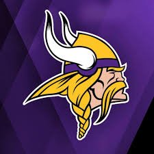 FootballAurora's tweet photo. It's official, our beloved Eagle has now signed with the Minnesota Vikings!  We are all so incredibly proud of you Chad.  You are an incredible player, but an even more incredible man of character!  God bless you always! https://t.co/mtdHea4V00