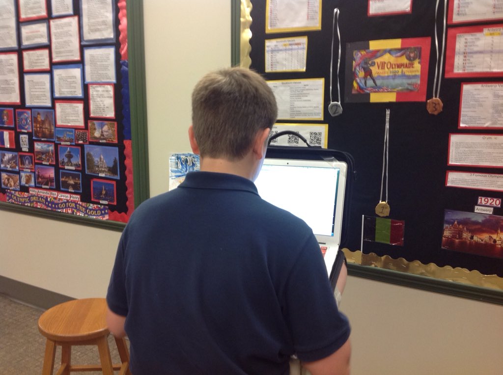 5BTrinity's tweet image. Working on notes for the Olympics of the mind 
#teamb #TrinityLearns