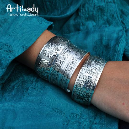 SterlingDelight's tweet photo. Product of the Week:
Boho Carve Bangle Silver Cuff Bangle
https://t.co/twS5i09qh7 https://t.co/fwQpoE2vby