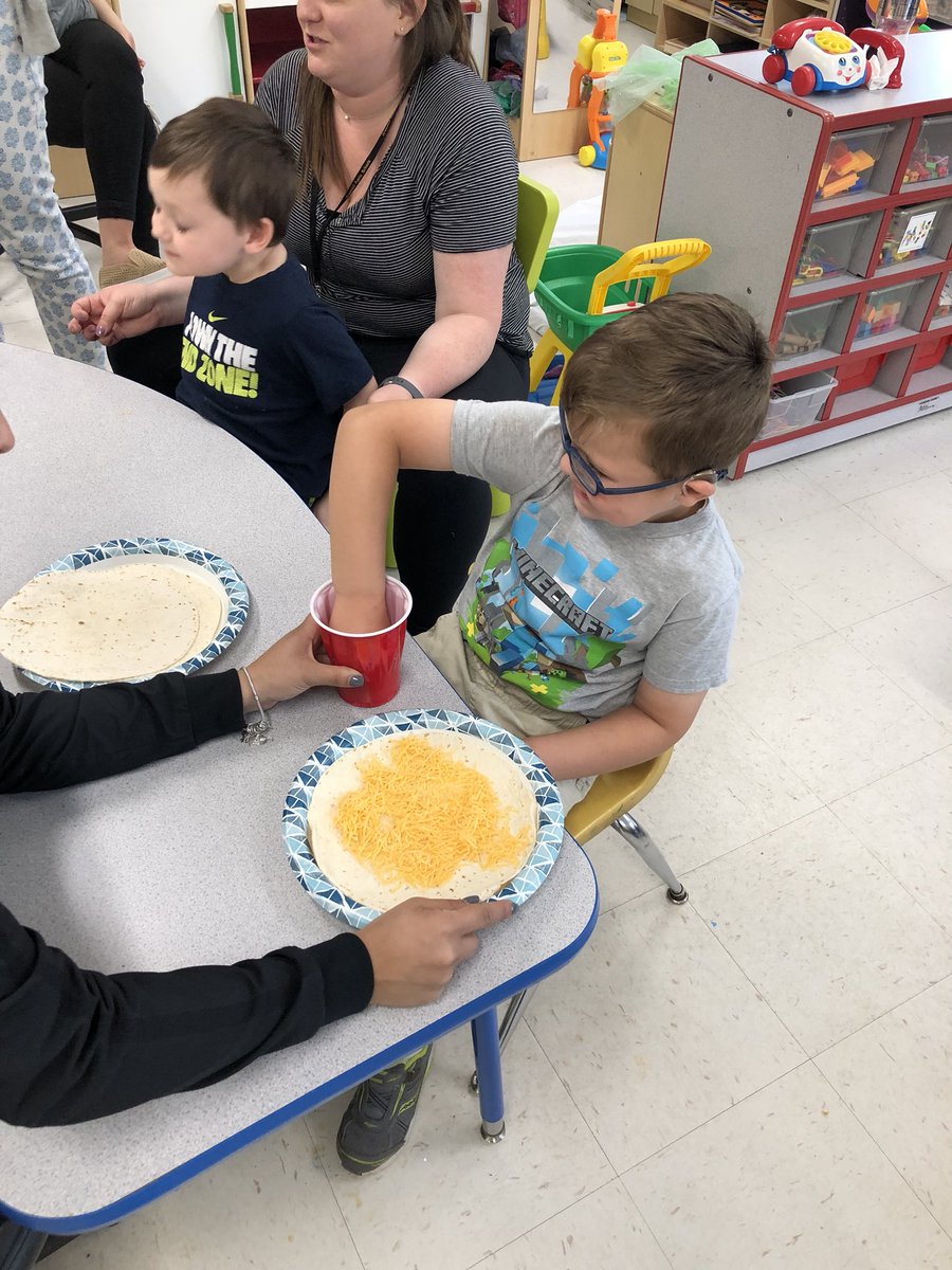 Celebrating Cinco de Mayo in preschool with ponchos, maracas and quesadillas. 🇲🇽<a href="/CresskillBOE/">Cresskill Schools</a> <a href="/CresskillMSHS/">Cresskill MS/HS</a>