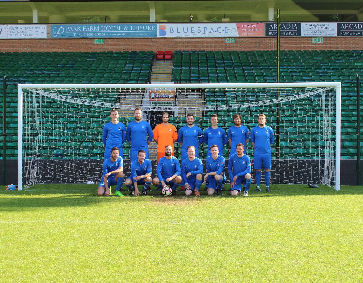 danny_thomas13's tweet image. Thoroughly enjoyed playing &amp;amp; winning 8-2 with these gents @WaveneySunday on the hallowed turf @NorwichCityFC today 

Cheers @JoeAtkinson_ 💪🏼#TopBins #SwingingRight #NeverOffside #Rabona