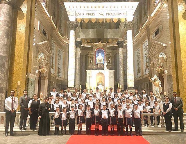ircumbres's tweet photo. Visita a la Basílica del Roble. #IRCumbres #BeLasallian https://t.co/jMwiLjLtHq https://t.co/7XWKoohEAl
