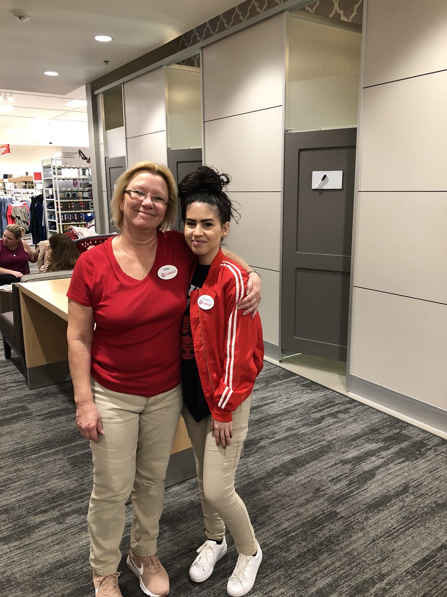 Fitting room tag-team hitting mycheckout #3 making our morning goal 👊🏼 #1176 #bestteamever #modernization #goals <a href="/bradphillipz/">Brad Phillips</a> <a href="/Tim_Heit/">Timothy</a>