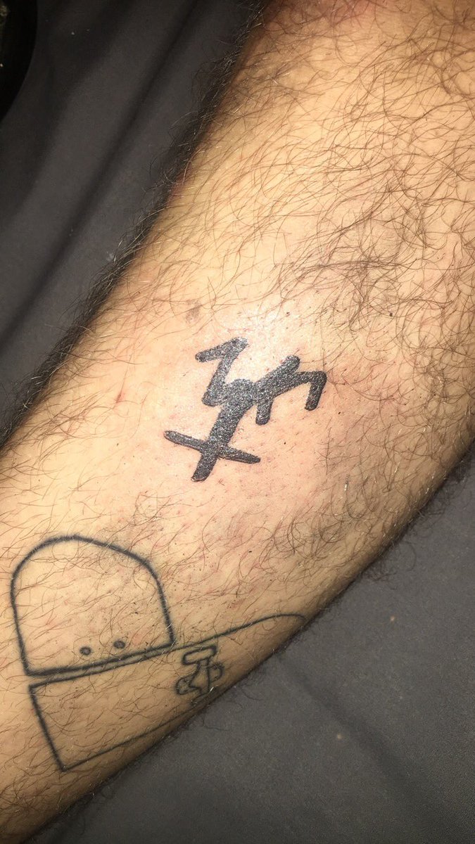 🤘🏼 tweet media