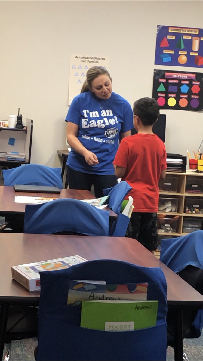 cgonzalez1213's tweet photo. Planting seeds of kindness! #BadDayGood We appreciate our teachers! Thank you for what you do! @DISDRann #TeacherAppreciationWeek #ExpectTheBestDISD https://t.co/weHB4qMbVi