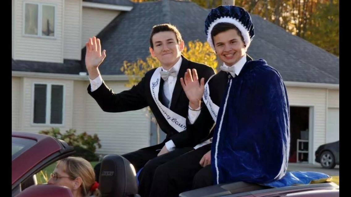 Happy birthday to my best friend <a href="/Mark_Rulzz/">Mark Duhaime</a> don’t drink too many beers dude ❤️