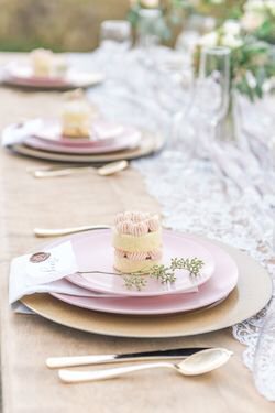 Mondays should always come with cake. 
#kathrynbassbridal #newromantics #bespoke #madeincanada #withlove #styledshoot #bridal #weddingdress #weddinginspo #dowhatyoulove #pursuepretty #rustic #blush #beauty #modernromantic #letthemeatcake #cake